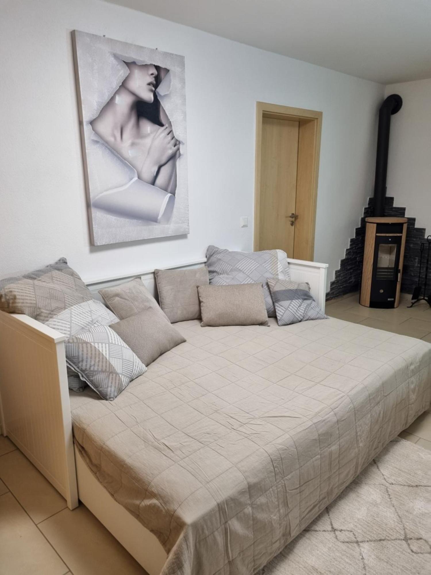 פריילאסינג Appartment Im Untergeschoss מראה חיצוני תמונה